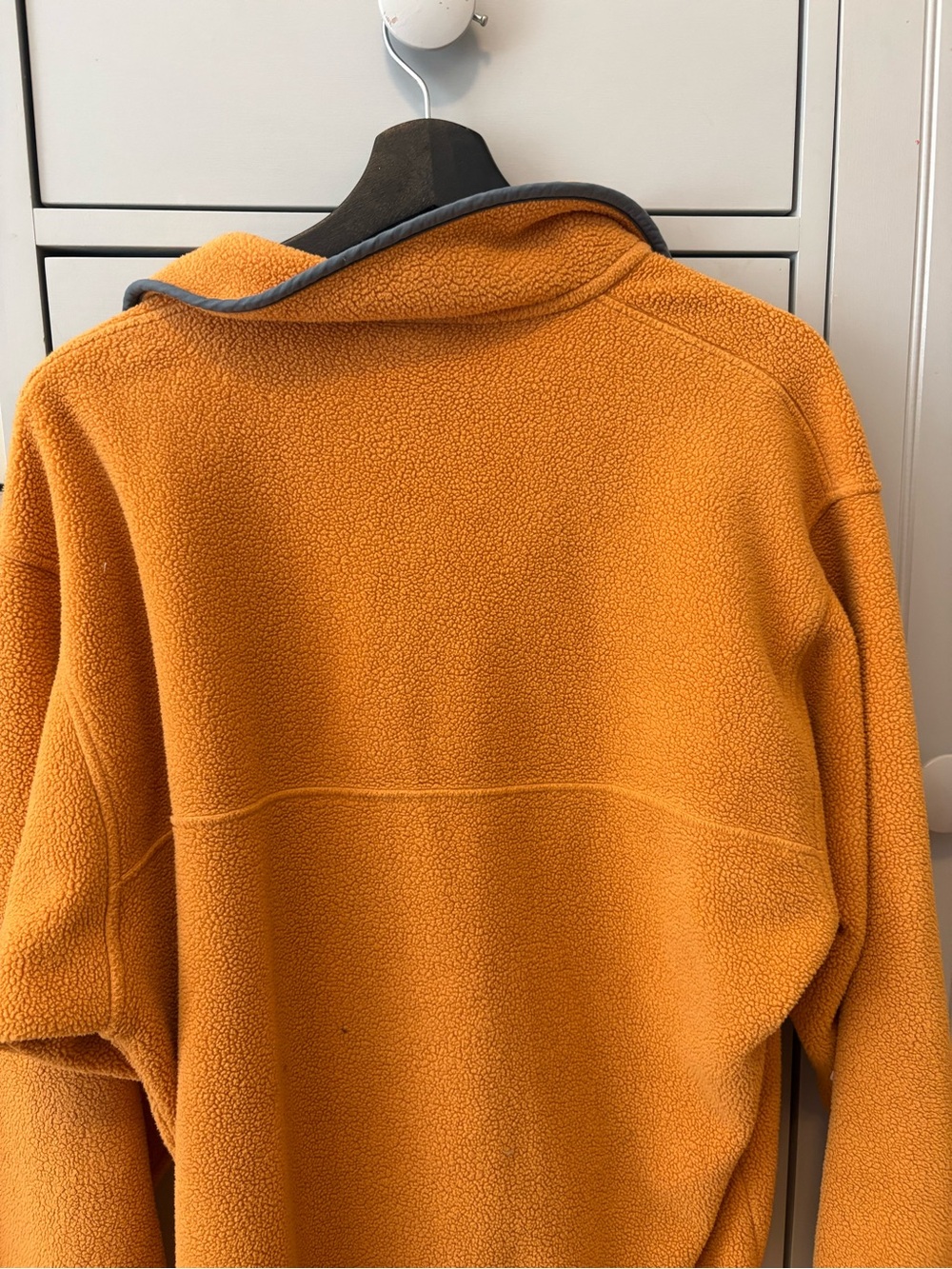 Patagonia Yellow Synchilla Fleece with Teal Trim - Picture 4 of 4